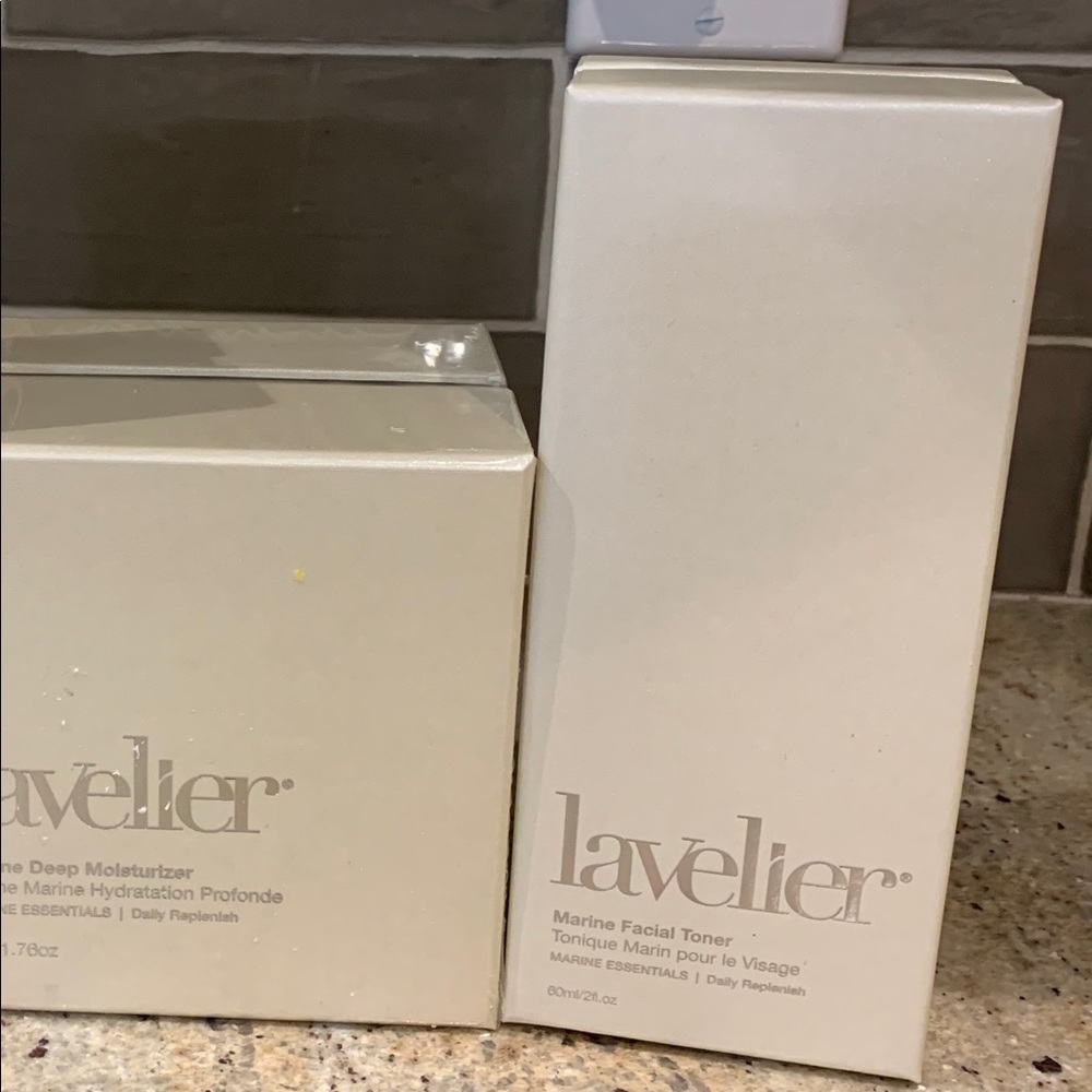 Lavelier Facial Toner